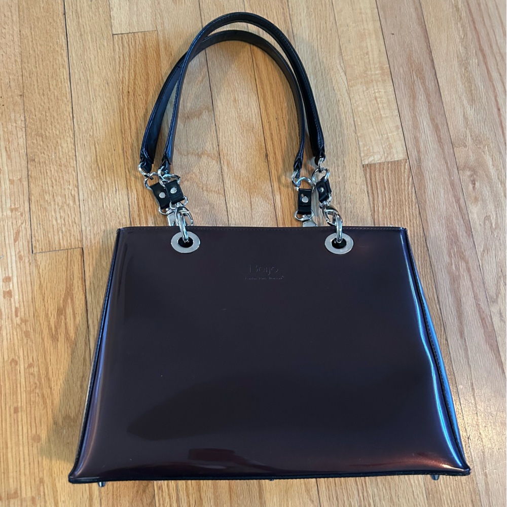 Beijo Structured Shoulder Handbag Glossy Chocolate Brown